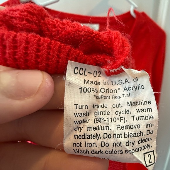 Vintage Christian Dior Sweater Mens
Red V-Neck Knit Orlon Acrylic Cozy Medium - Picture 3 of 5